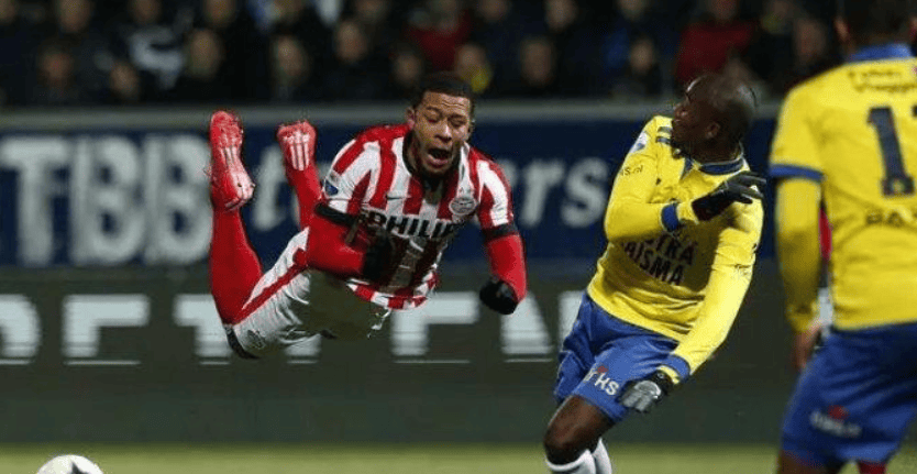 虎扑体育- 高尔夫夜战：荆楚飞鹰队绝杀胶东犀牛队，速度优势明显定位球制造杀机