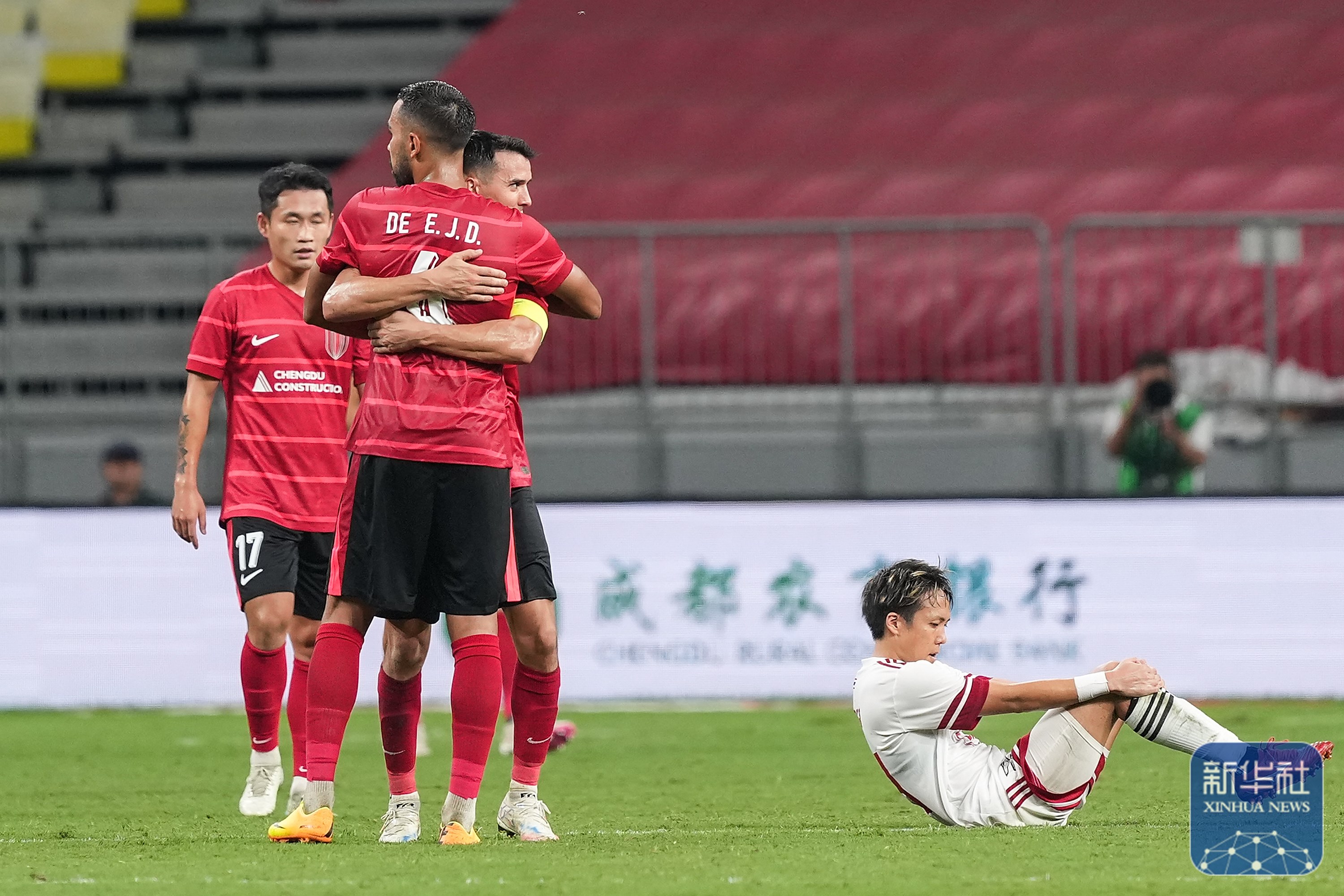 虎扑- 集结日欧联焦点战；成都蓉城豪取连胜；话题不断；纪律约束更严格