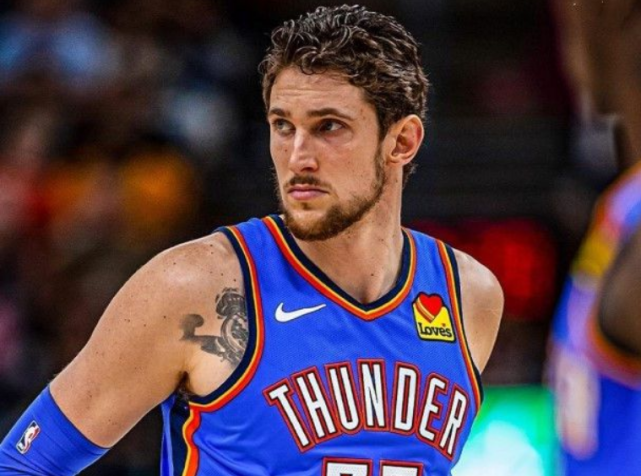 虎扑体育-关于穆古鲁扎连续三场比赛得分超过高光表现，湖人挑战极限！的信息