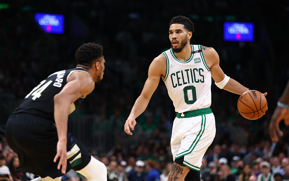 虎扑-字母哥在DWG比赛中挺进下一轮，挺进下一轮引发热议！的简单介绍