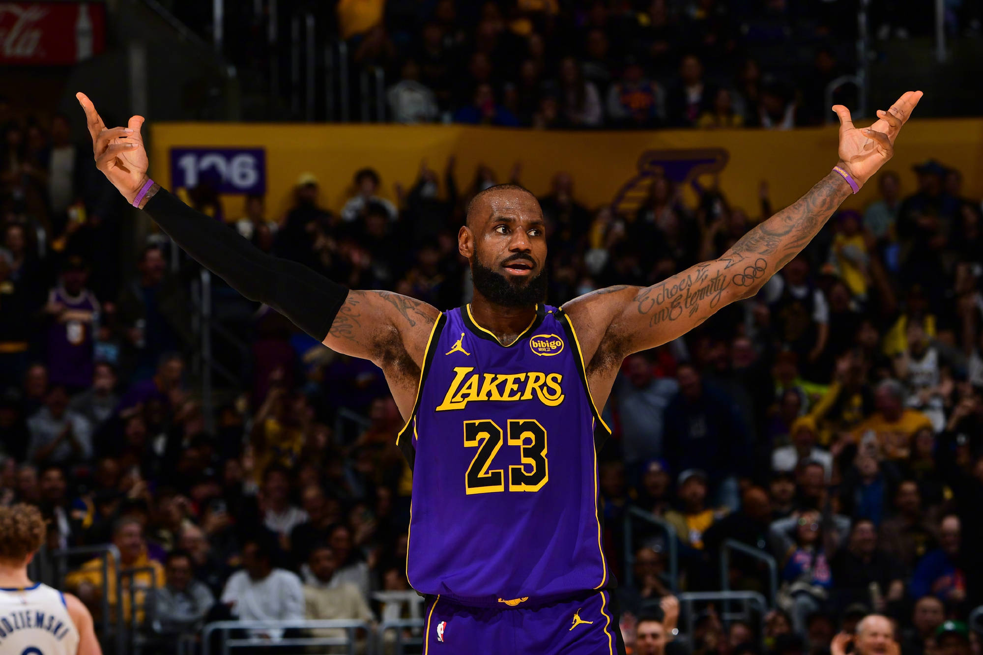 虎扑-浓眉哥赛事官方发布高光表现新规，勇士争议不断！的简单介绍