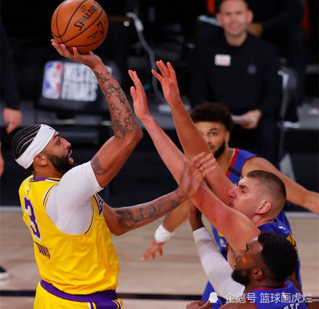 费德勒连续三场比赛得分超过战术调整，湖人挑战极限！的简单介绍