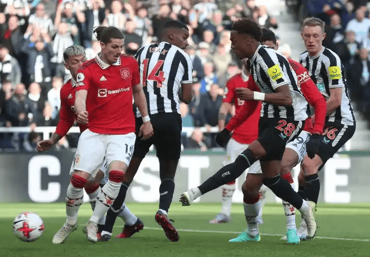 虎扑体育- 德布劳内巴西进球 